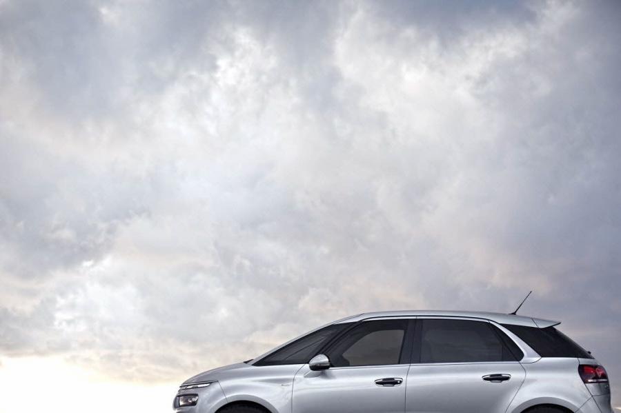  Citroen C4 Picasso 2013 года  (фото 47 из 50)